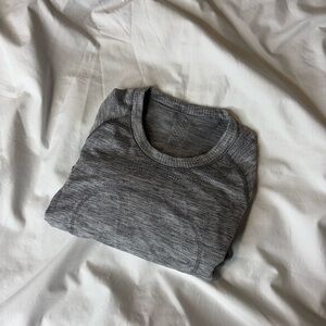 Lululemon Heathered Grey Swiftly Long Sleeve